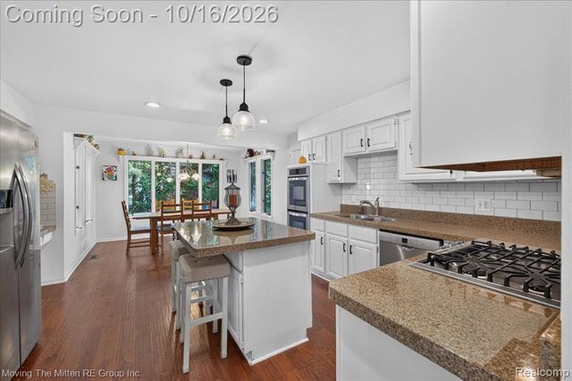 11982 Brandywine Drive, Brighton, MI 48114