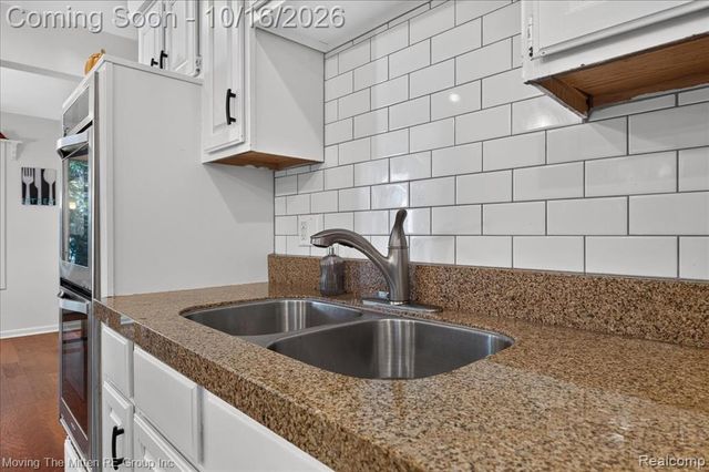 11982 Brandywine Drive, Brighton, MI 48114