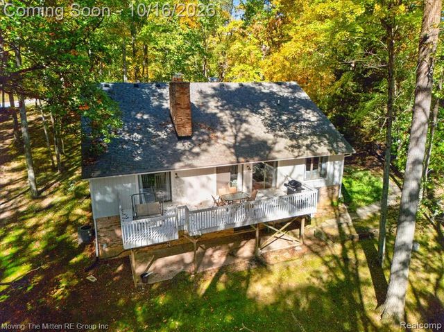 11982 Brandywine Drive, Brighton, MI 48114