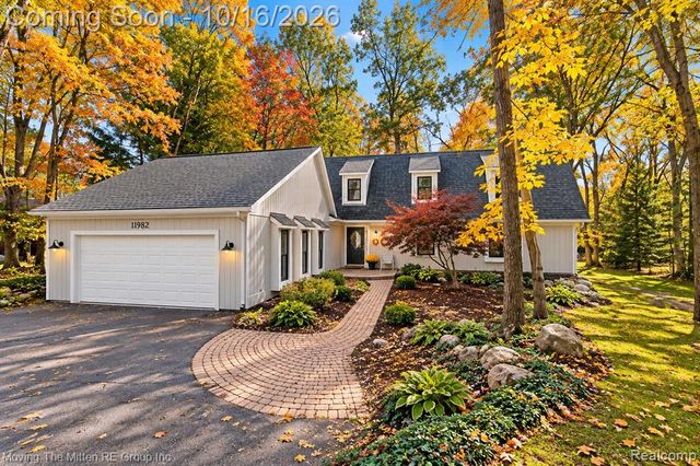 11982 Brandywine Drive, Brighton, MI 48114