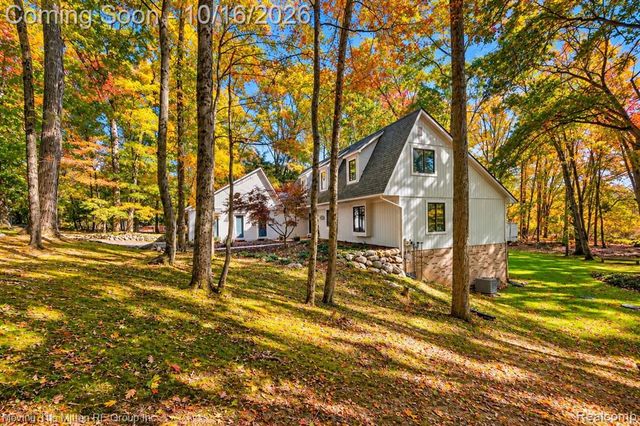 11982 Brandywine Drive, Brighton, MI 48114