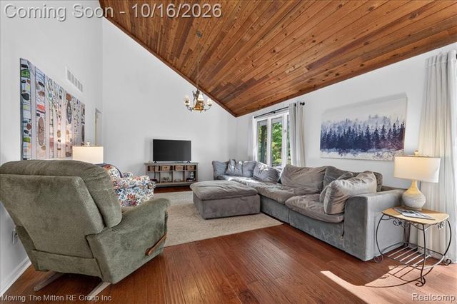 11982 Brandywine Drive, Brighton, MI 48114