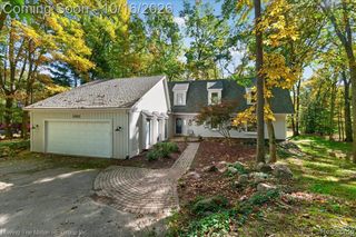 11982 Brandywine Drive, Brighton, MI 48114