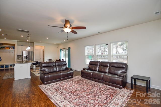 11144 Comiskey Lane, Charlotte, NC 28273