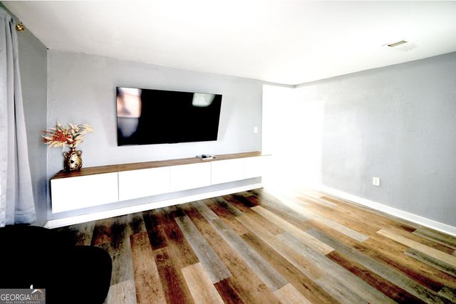 539 Paines Avenue NW, Atlanta, GA 30318