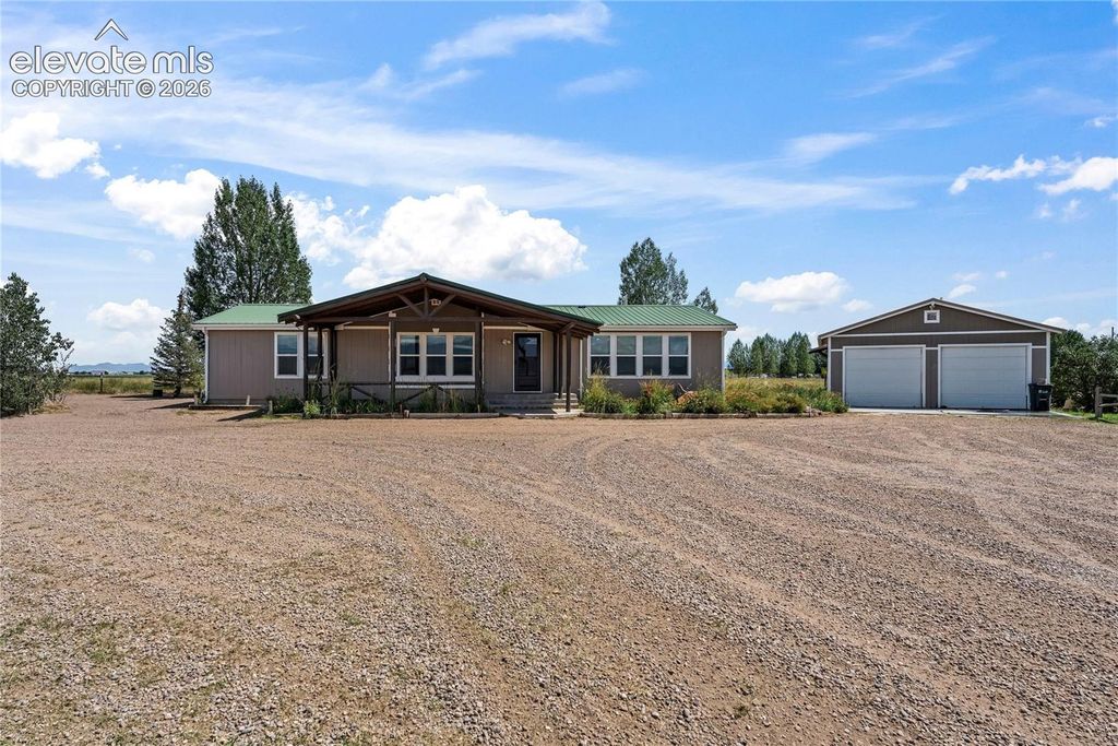 2103 E County Road 2, Monte Vista, CO 81144 — exterior