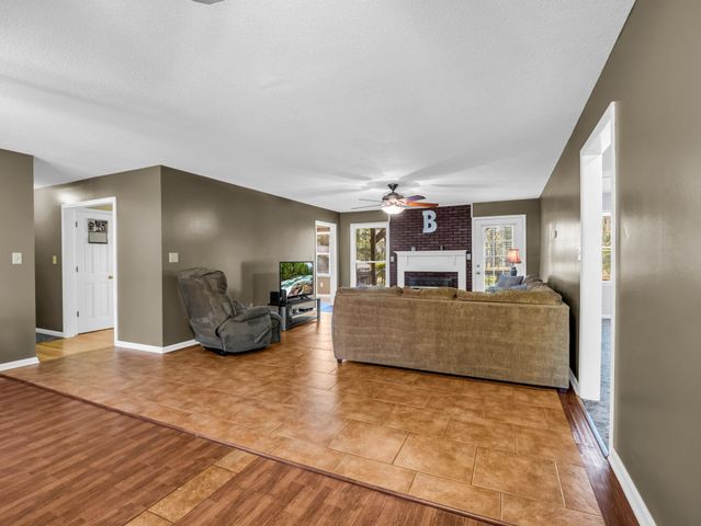 135 Mildred Ave, Gaffney, SC 29341