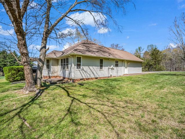 135 Mildred Ave, Gaffney, SC 29341