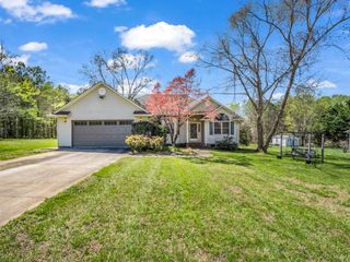 135 Mildred Ave, Gaffney, SC 29341