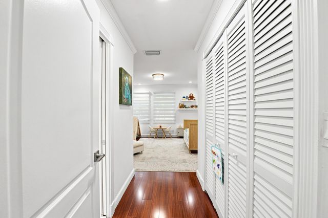5756 NW 39TH Way, Boca Raton, FL 33496