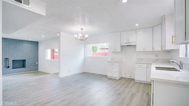 6104 Costello Avenue, Valley Glen, CA 91401