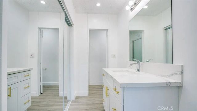 6104 Costello Avenue, Valley Glen, CA 91401