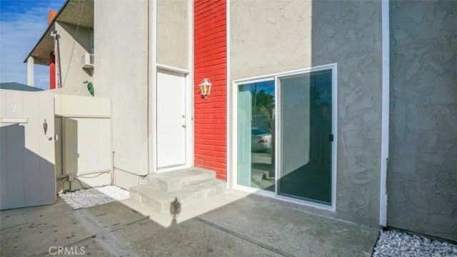 6104 Costello Avenue, Valley Glen, CA 91401