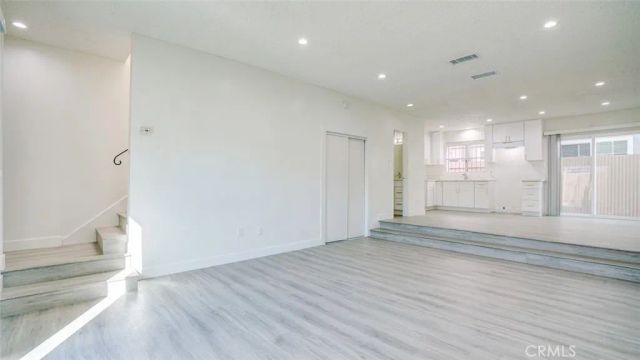 6104 Costello Avenue, Valley Glen, CA 91401