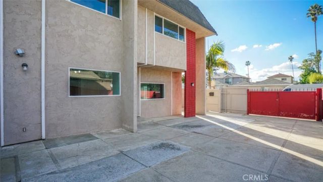 6104 Costello Avenue, Valley Glen, CA 91401