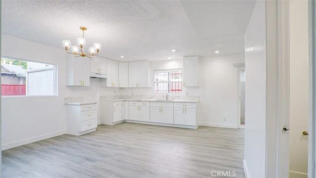 6104 Costello Avenue, Valley Glen, CA 91401