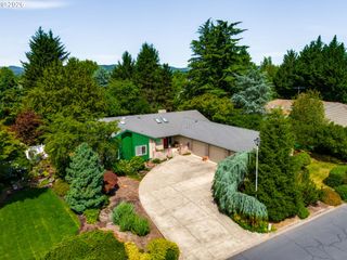 2221 Nw DORAL St, Mc Minnville, OR 97128