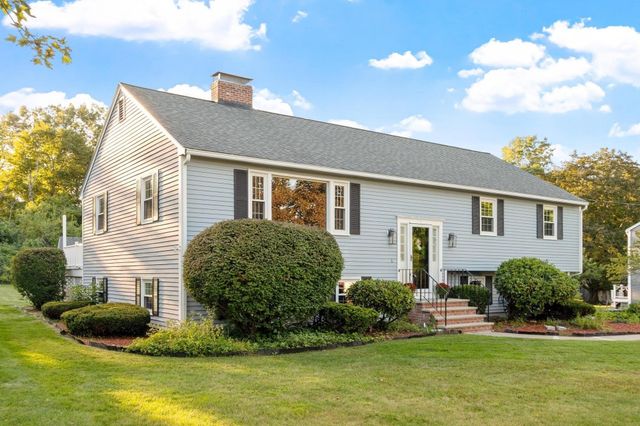 2 Dorset Circle, Andover, MA 01810
