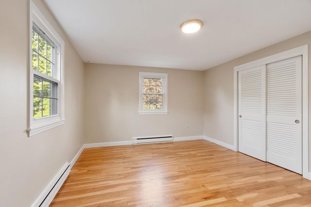 2 Dorset Circle, Andover, MA 01810