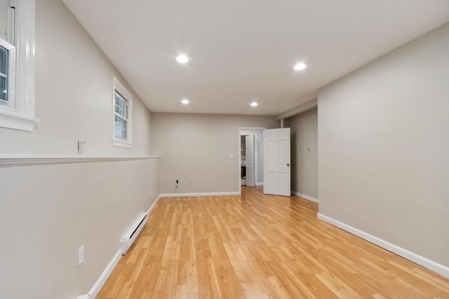 2 Dorset Circle, Andover, MA 01810