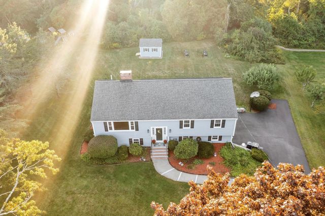 2 Dorset Circle, Andover, MA 01810