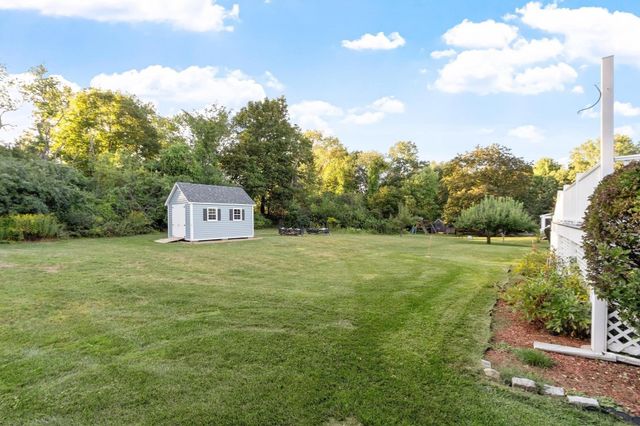 2 Dorset Circle, Andover, MA 01810