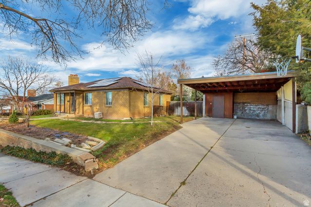 2567 E SIMPSON AVE, Salt Lake City, UT 84109