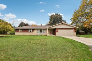 5503 W Silverleaf LANE, Brown Deer, WI 53223