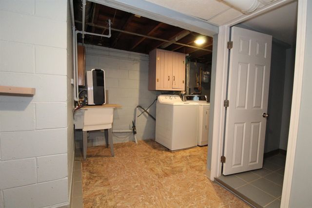 1166 Easton Avenue, Waterloo, IA 50702