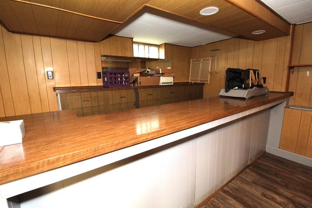 1166 Easton Avenue, Waterloo, IA 50702