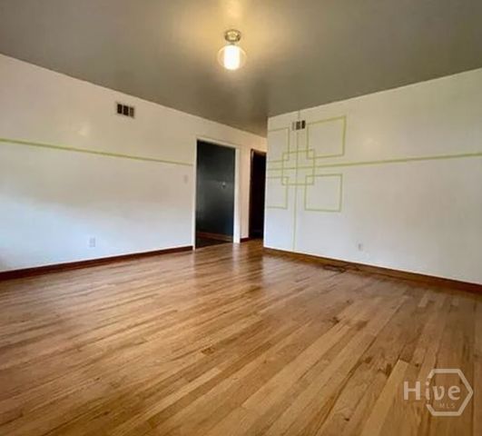 1401 E 33rd Street, Savannah, GA 31404