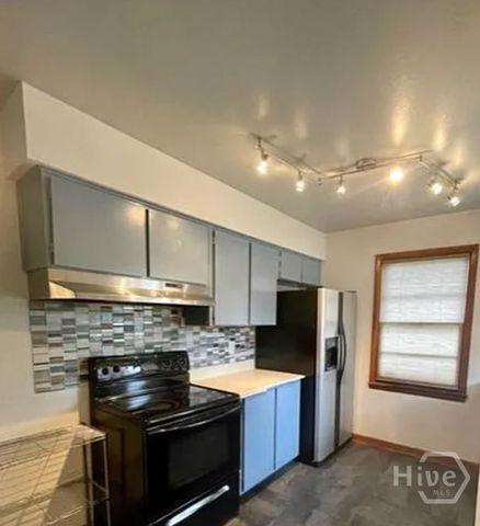 1401 E 33rd Street, Savannah, GA 31404