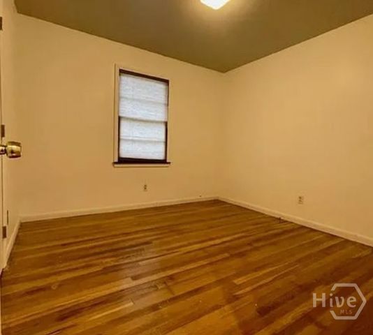 1401 E 33rd Street, Savannah, GA 31404