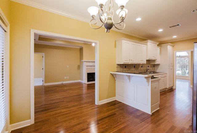 17 Glasgow Court, Little Rock, AR 72211