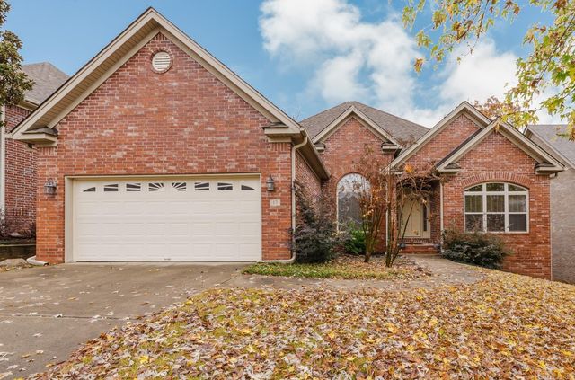 17 Glasgow Court, Little Rock, AR 72211