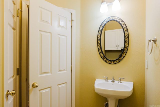 17 Glasgow Court, Little Rock, AR 72211