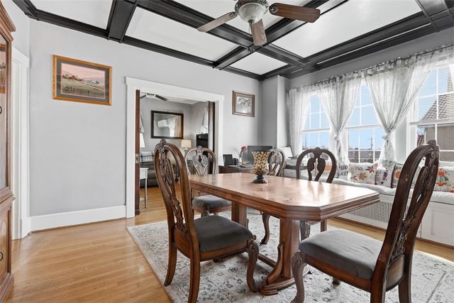 4000 Brownsville Rd, Brentwood, PA 15227