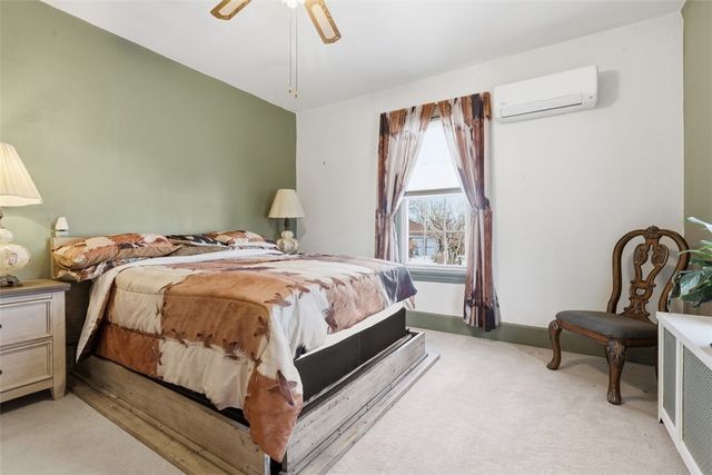 4000 Brownsville Rd, Brentwood, PA 15227