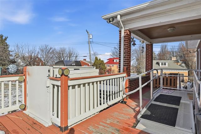 4000 Brownsville Rd, Brentwood, PA 15227