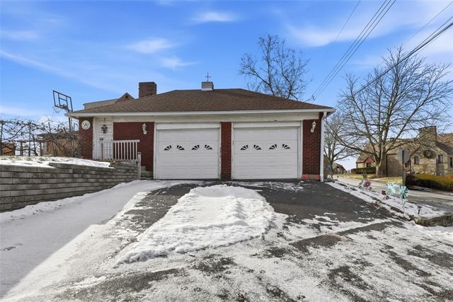 4000 Brownsville Rd, Brentwood, PA 15227