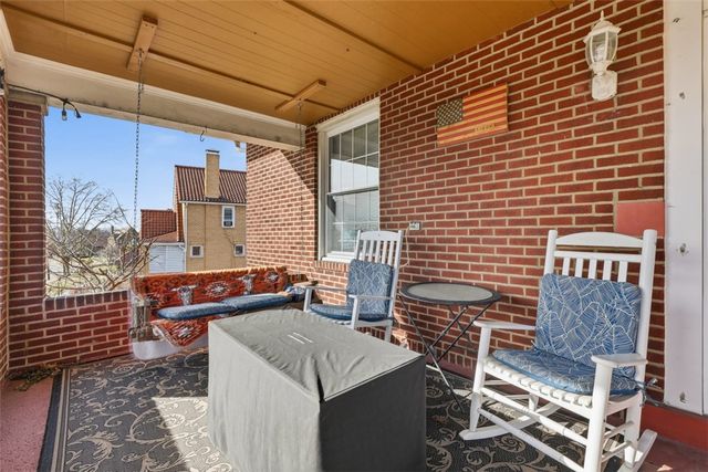 4000 Brownsville Rd, Brentwood, PA 15227