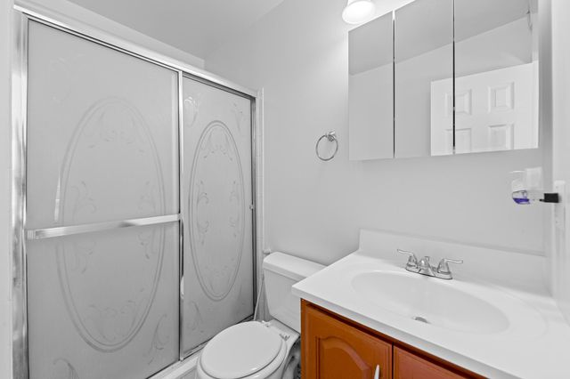 2829 GROVEMORE LN, Vienna, VA 22180