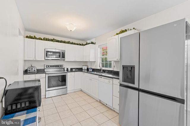 2829 GROVEMORE LN, Vienna, VA 22180