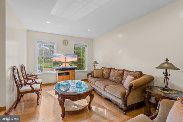 2829 GROVEMORE LN, Vienna, VA 22180