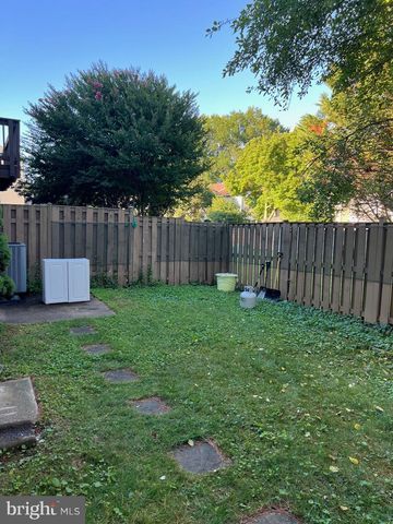 2829 GROVEMORE LN, Vienna, VA 22180