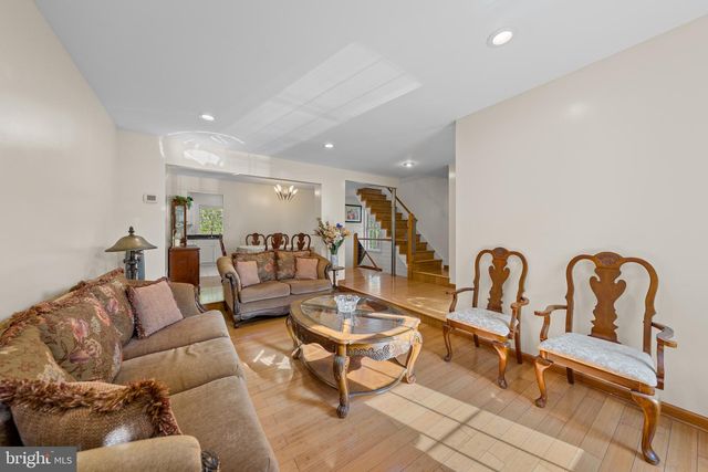 2829 GROVEMORE LN, Vienna, VA 22180