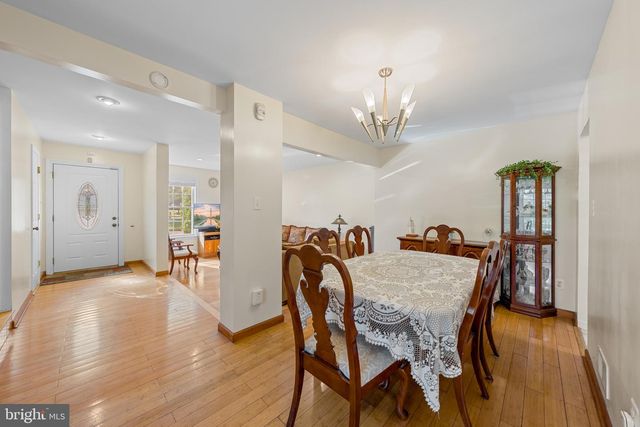 2829 GROVEMORE LN, Vienna, VA 22180