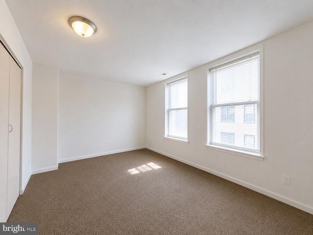 2041 N 15TH ST, Philadelphia, PA 19121