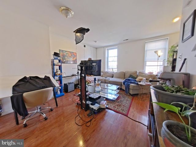 2041 N 15TH ST, Philadelphia, PA 19121