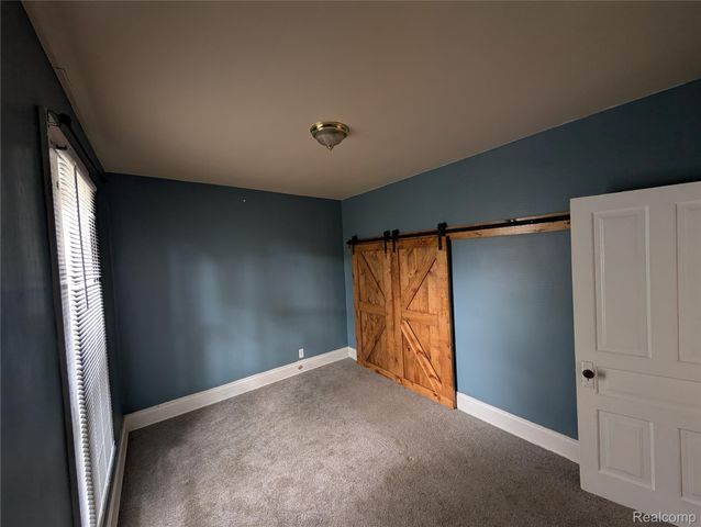 220 W Park Street, Lapeer, MI 48446